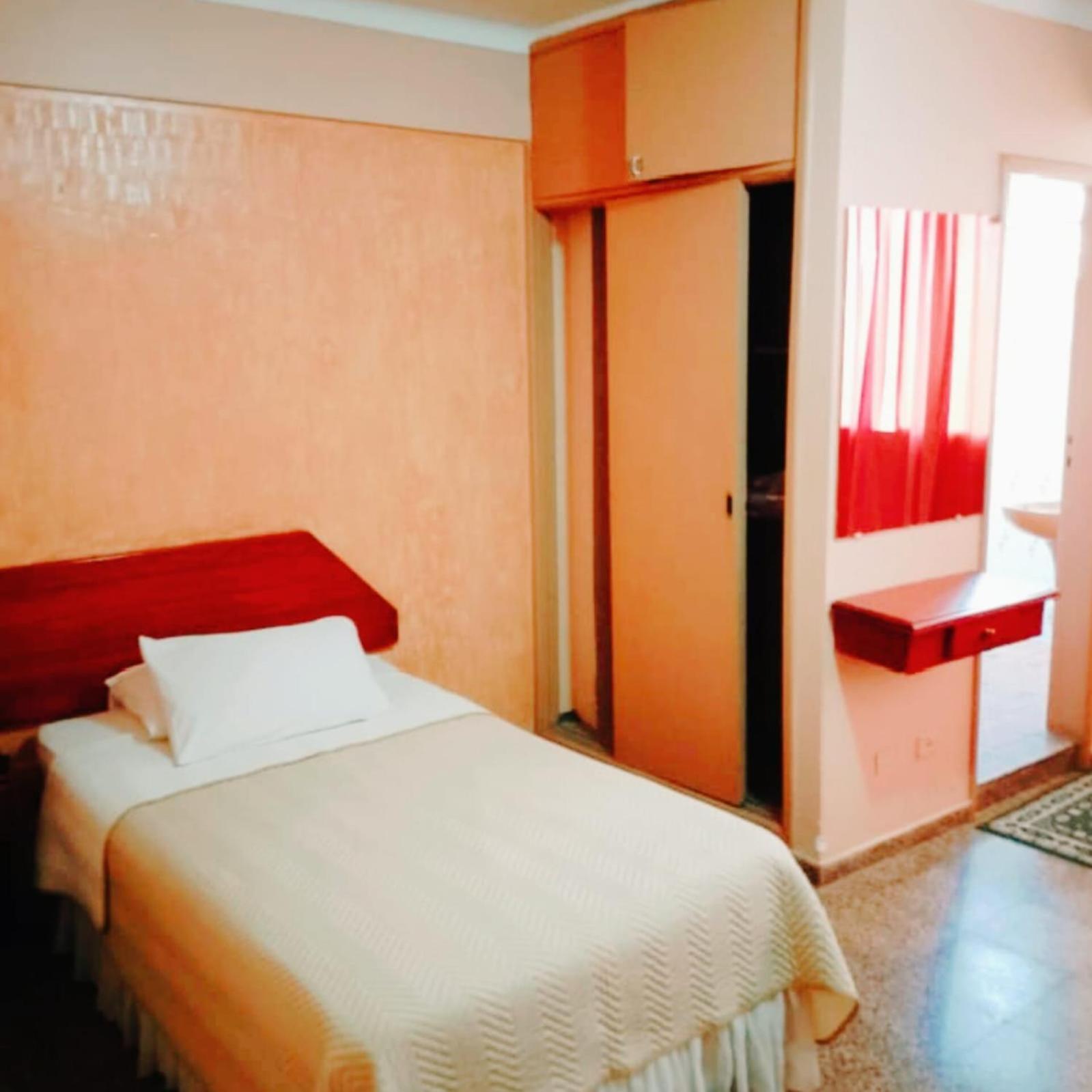 Hotel 7 Calles Santa Cruz de La Sierra Dış mekan fotoğraf